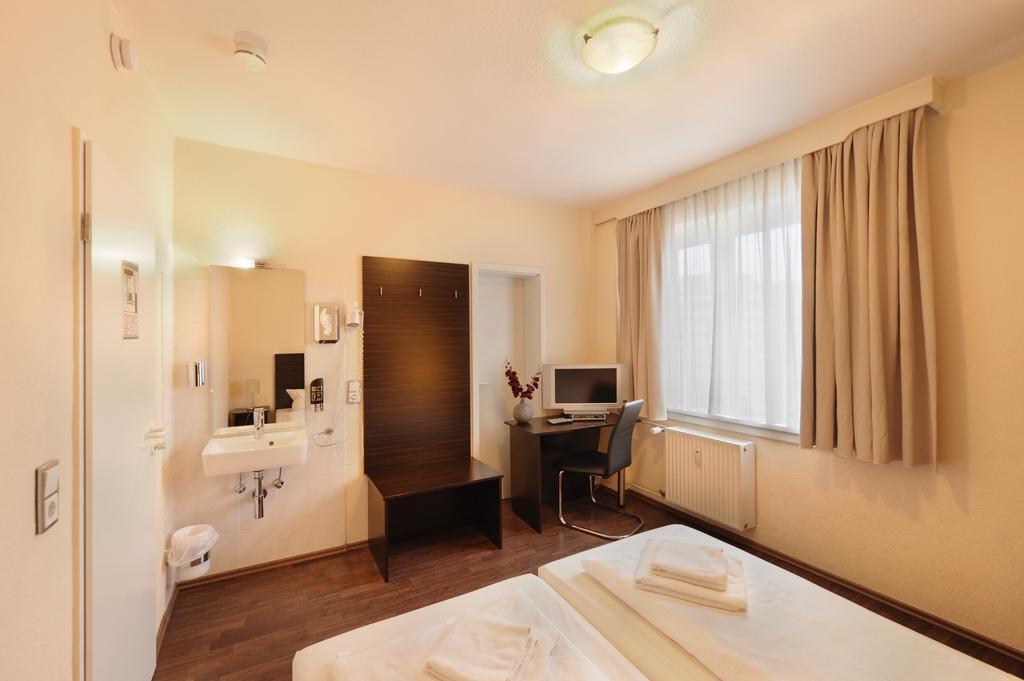 Fair Hotel Frankfurt - An Der Messe Frankfurt am Main Room photo